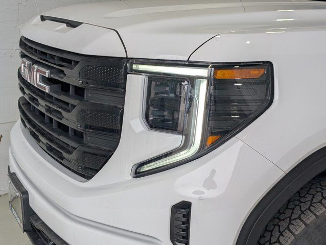 2025 GMC Sierra 1500 Elevation- X31 Off Road Package in Cars & Trucks in Barrie - Image 2