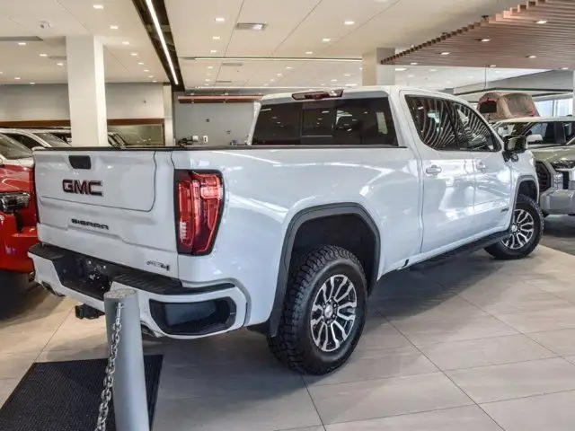 2021 GMC Sierra 1500 AT4 Diesel in Cars & Trucks in Calgary - Image 8