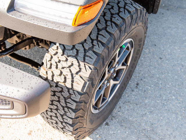 2025 Jeep Wrangler Rubicon 4x4, Turbo, Front/Rear Lockers in Cars & Trucks in Calgary - Image 2