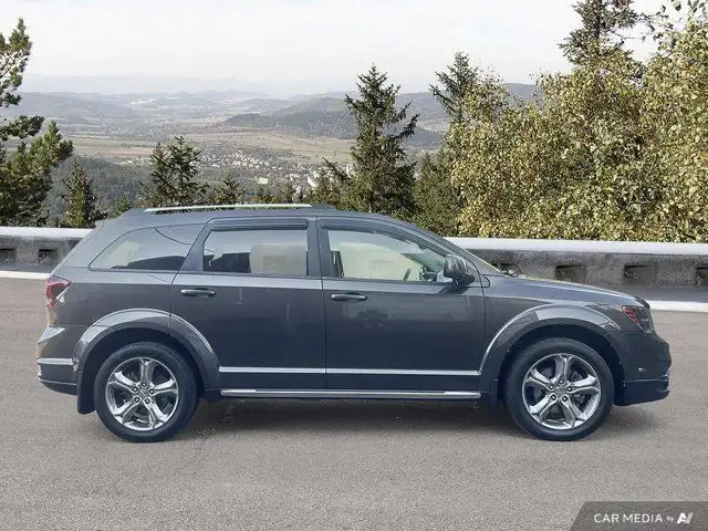 2016 Dodge Journey Crossroad in Cars & Trucks in Moncton - Image 8