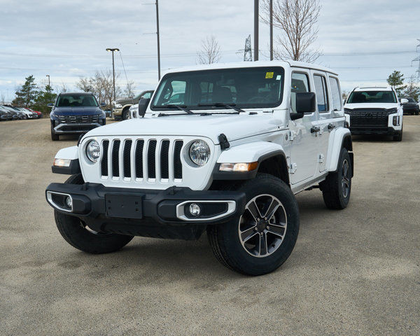 2023 Jeep Wrangler Sahara | 4wd | Backup Cam | Blindspot in Cars & Trucks in Edmonton