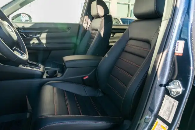 2026 Honda CR-V Hybrid Touring in Cars & Trucks in Edmonton - Image 18