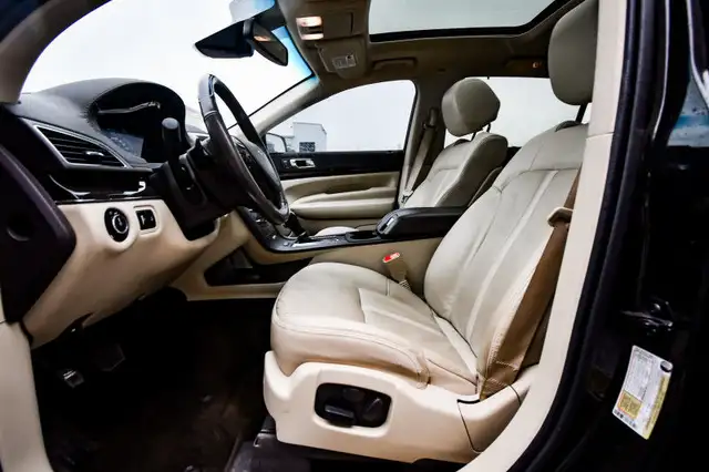 2014 Lincoln MKT ECOBOOST in Cars & Trucks in Ottawa - Image 28