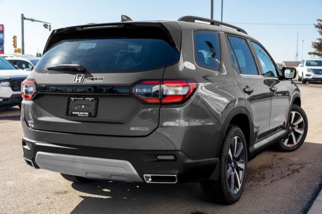 2025 Honda Pilot Touring in Cars & Trucks in Edmonton - Image 2