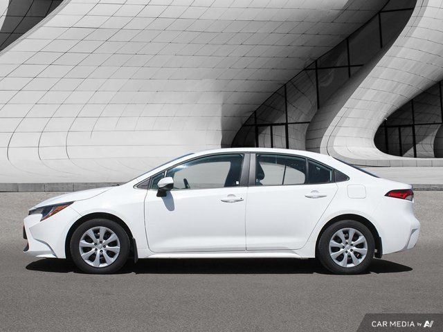 2022 Toyota Corolla in Cars & Trucks in London - Image 2