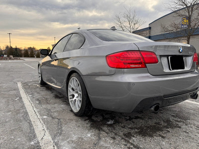 2013 BMW 335xi - MPerformance Package - 6MT - READ THE AD