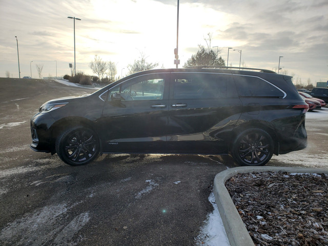 2021 Toyota Sienna XSE 7-Passenger XSE Technology Package 7 P... in Cars & Trucks in Edmonton - Image 4