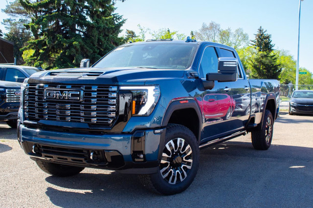 2025 GMC Sierra 3500 Denali Ultimate in Cars & Trucks in Edmonton - Image 2