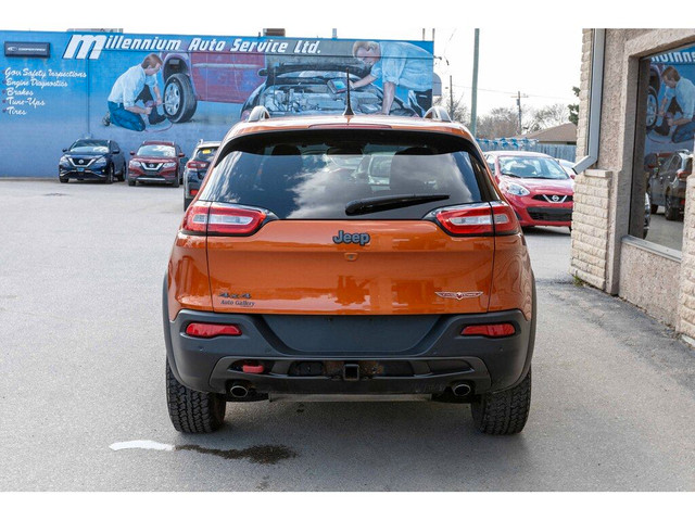  2016 Jeep Cherokee Trailhawk, 4WD, PANORAMIC ROOF, HTD/CLD SEAT in Cars & Trucks in Winnipeg - Image 4
