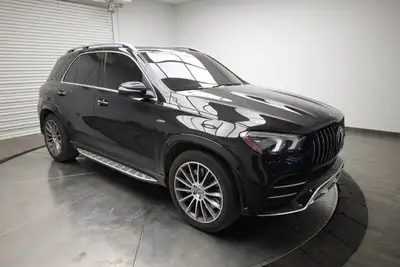 PANORAMIC ROOF, HEATED STEERING WHEEL, NAVIGATION SYSTEM, LEATHER SEATS, AIR SUSPENSION, ACTIVE SUSP...