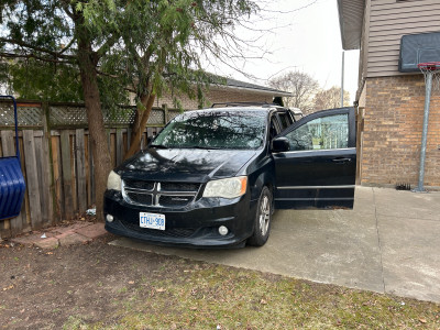 2012 Dodge Grand Caravan Crew