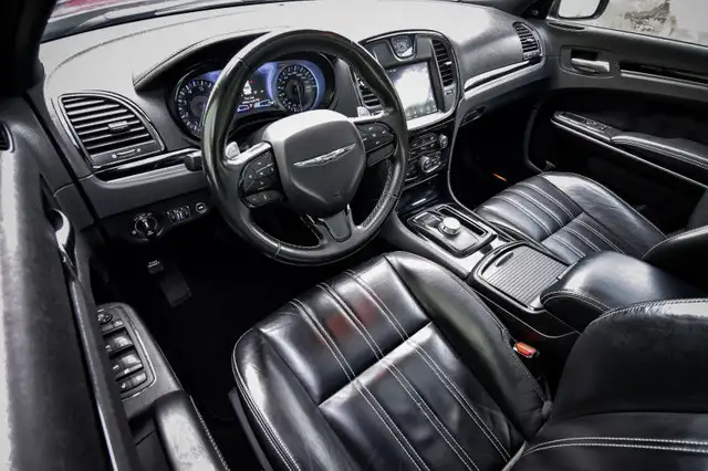 2022 Chrysler 300 S • SUNROOF • NAV • HEATED LEATHER • PREM. AUD in Cars & Trucks in Kingston - Image 14