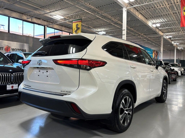  2020 Toyota Highlander XLE AWD|8PASSENGER|LEATHER|SUNROOF|ALLOY in Cars & Trucks in City of Toronto - Image 4
