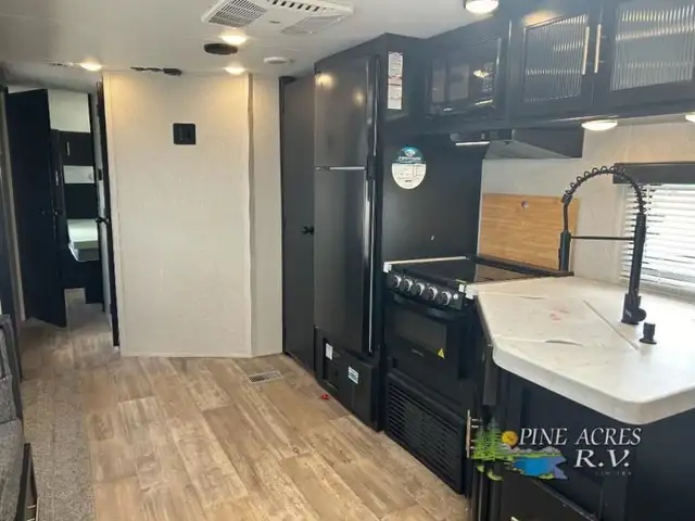 2021 Forest River RV Cherokee 294GEBG Rear Bunks in Travel Trailers & Campers in Truro - Image 44