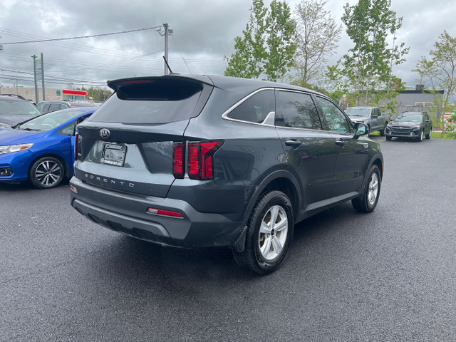 2021 Kia Sorento 2.5L LX+ 7 PASSENGER!!HEATED SEATS, HEATED W... in Cars & Trucks in Annapolis Valley - Image 4