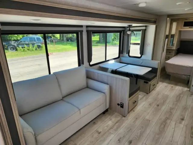  2025 East to West Alta 2600 King Bed Rear Bath in Travel Trailers & Campers in Mississauga / Peel Region - Image 6