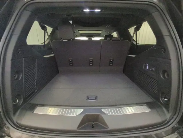 2025 Chevrolet Suburban High Country in Cars & Trucks in Dartmouth - Image 26