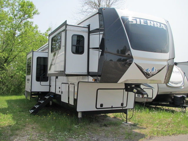 2023 SIERRA 391 FLRB-LOADED FRONT LIVING,DUAL PANE WINDOWS -SALE in Travel Trailers & Campers in Ottawa - Image 2