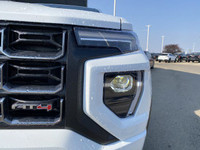 Come and experience the 2026 Canyon AT4! Fully loaded and equipped with Leather Seats, Sunroof, Tech... (image 8)