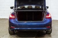 Francais: * Volant chauffant * Toit ouvrant en verre * Sièges sport * BMW Live Cockpit Pro English:... (image 6)