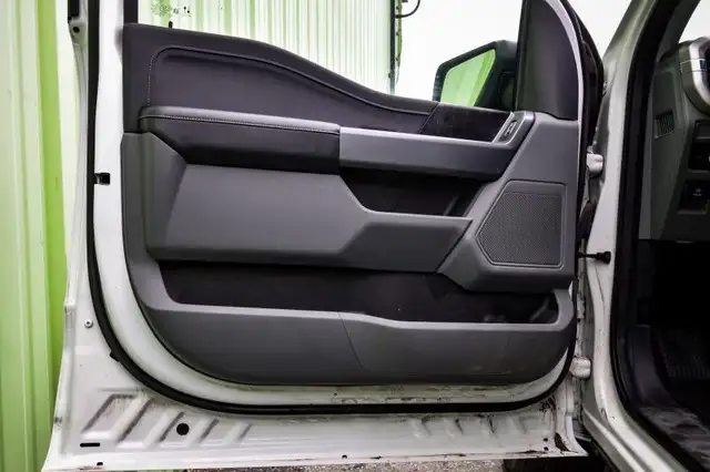 2021 Ford F-150 XLT • REMOTE START • NAV • PARK ASSIST • CP/AA in Cars & Trucks in Cornwall - Image 10