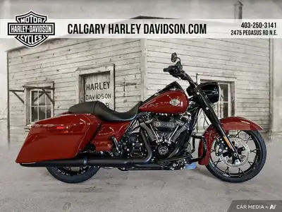 A majestic bagger with impressive power, the Harley-Davidson Road King Special has a uniquely comman...