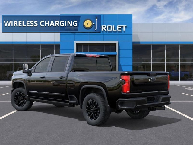 2025 Chevrolet Silverado 3500HD High Country in Cars & Trucks in Mississauga / Peel Region - Image 3