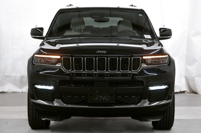 2023 Jeep Grand Cherokee L Limited 4x4 for sale in Cars & Trucks in Red Deer - Image 2