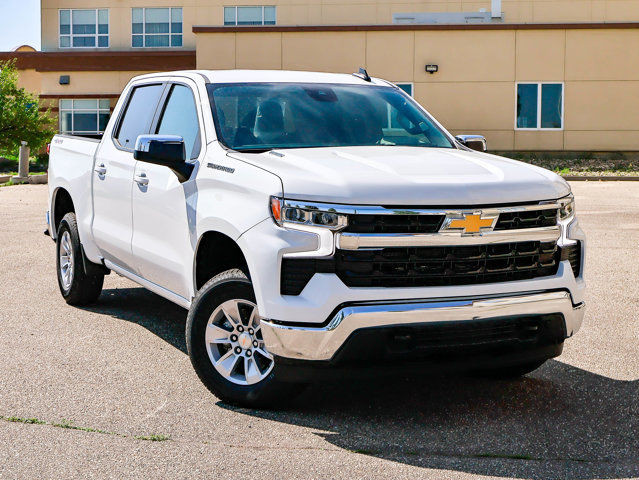 2025 Chevrolet Silverado 1500 LT in Cars & Trucks in Strathcona County - Image 2