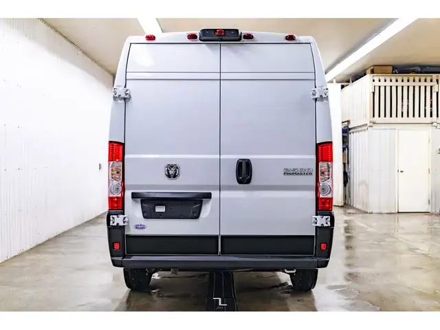 2024 Ram ProMaster Cargo Van 2500 SLT Extended High Roof Cargo V in Cars & Trucks in Red Deer - Image 9