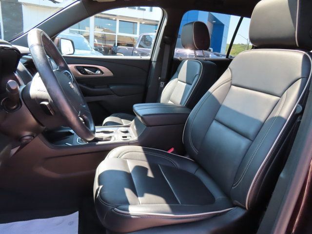 2022 Chevrolet Traverse Premier 3.6L AWD 7 Passenger in Cars & Trucks in Regina - Image 3