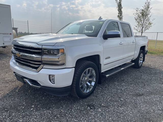 2018 Chevrolet Silverado 1500 High Country in Cars & Trucks in Calgary - Image 4