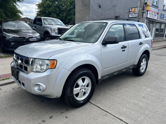 2012 Ford Escape 4WD 4dr XLT in Cars & Trucks in Hamilton - Image 3