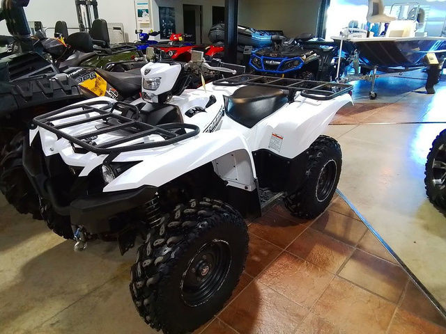 2017 Yamaha Grizzly EPS Alpine White in ATVs in City of Halifax
