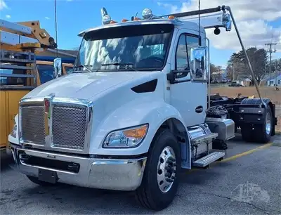 USED 2025 KENWORTH T380 ROLL OFF TRUCK 608 Miles, Paccar PX7 6.7L 300 HP Turbo Diesel Engine, Alliso...