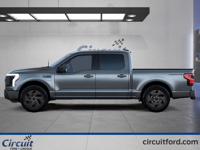 FORD F-150 LIGHTNING FLASH 2025 in Cars & Trucks in City of Montréal - Image 2