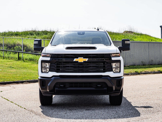 2025 Chevrolet Silverado 3500HD Work Truck in Cars & Trucks in Strathcona County - Image 3