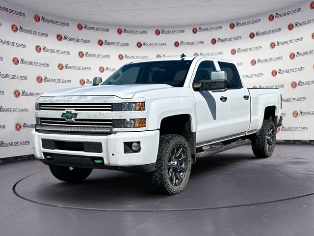 2015 Chevrolet Silverado 2500 4WD Crew Cab 153 LT in Cars & Trucks in Edmonton