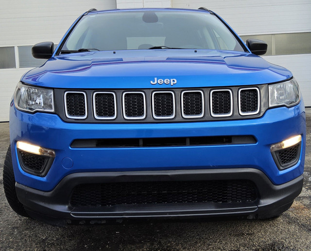 2018 Jeep Compass Sport 4x4 in Cars & Trucks in Calgary - Image 3