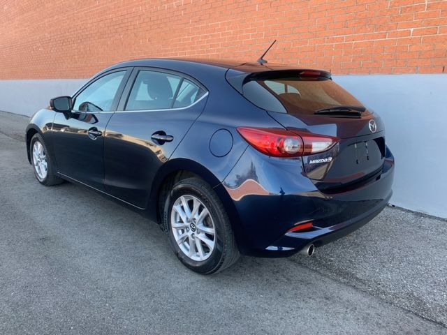  2018 Mazda Mazda3 SPORT GS in Cars & Trucks in Oakville / Halton Region - Image 3