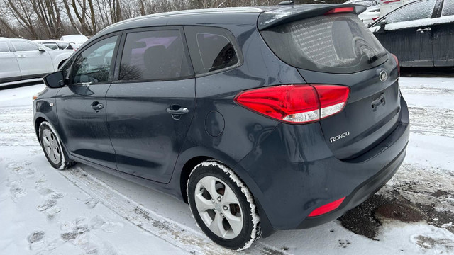 2014 Kia Rondo LX in Cars & Trucks in Oakville / Halton Region - Image 4