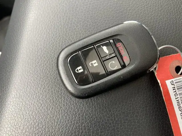 2023 Honda Pilot Black Edition AWD | AC Seats | Heated Seats in Cars & Trucks in Hamilton - Image 29
