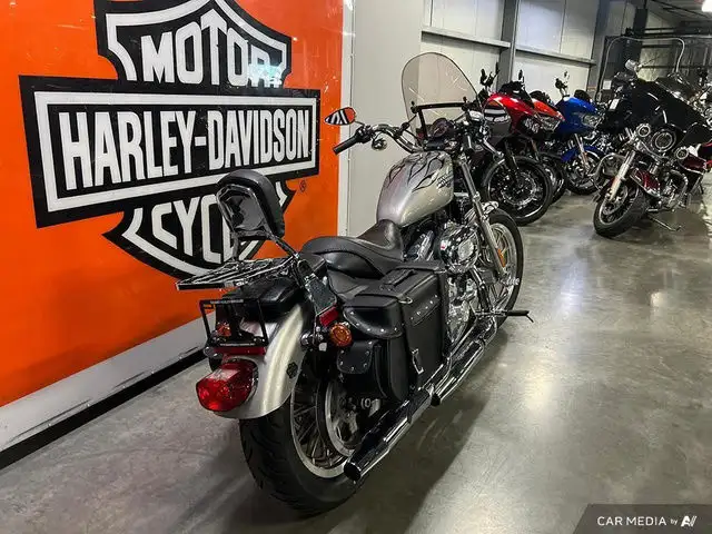 2009 Harley-Davidson XL883L SUPERLOW in Street, Cruisers & Choppers in Calgary - Image 31