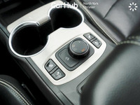 This GMC Terrain is ready for adventure! It boasts a Turbocharged Gas/E15 I4 2.0L/122 engine powerin... (image 4)