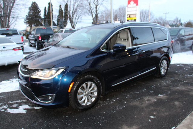 2018 Chrysler PACIFICA L PLUS TOURING in Cars & Trucks in Saint-Hyacinthe - Image 2