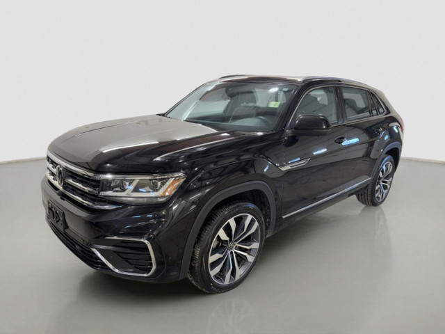 2023 Volkswagen Atlas Cross Sport Execline 3.6 FSI 4MOTION in Cars & Trucks in Moose Jaw