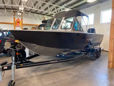 2025 Phantom 20 X2 OffShore Finished in Black The Phantom 20 X2 OS is ideal for big water adventure....