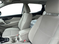 The 2020 Nissan Qashqai S FWD offers a blend of practicality, efficiency, and modern features, makin... (image 8)