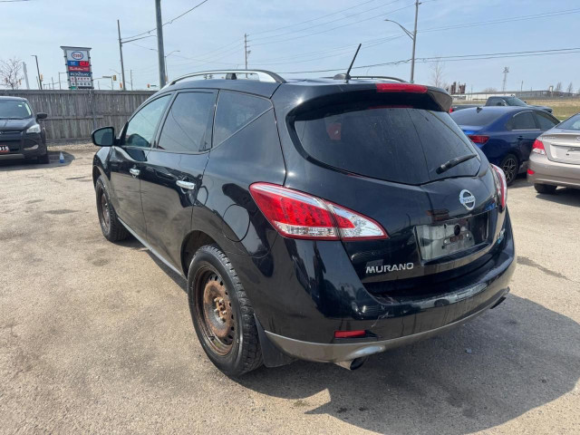 2011 Nissan Murano LE, AWD, V6, LEATHER, RUNS AND DRIVES, AS IS in Cars & Trucks in London - Image 3