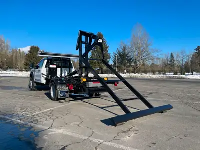2024 Ford F550 Regular Cab Hook Lift Truck Package Stellar Shuttle Flex 84 Hook Lift Handles dump an...